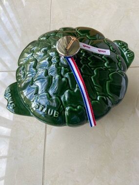 STAUB NEW Cast Iron 3-qt Artichoke Cocotte Basil Dutch Oven